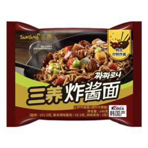 אטריות להכנה מהירה בטעם שעועית שחורה צ'אצ'ארוני